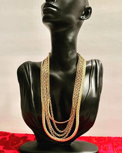 MONET Excellent vintage condition 18k gold plated - Necklace