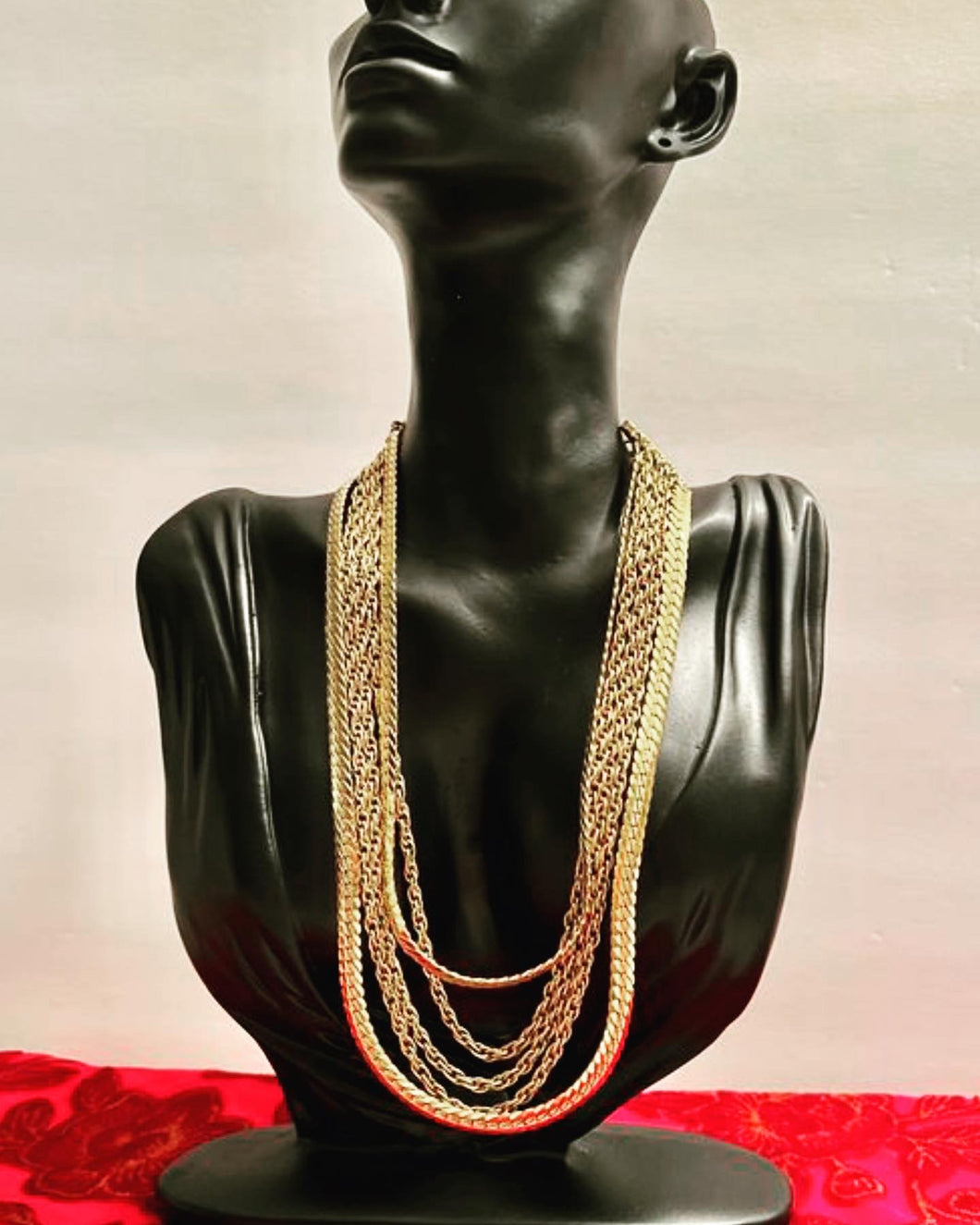 MONET Excellent vintage condition 18k gold plated - Necklace