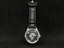 Load image into Gallery viewer, UNIVERSE MILKY WAY ASTRONAUT BLUE-RIM WORLDMAP PRECISE QUARTZ MEN&#39;S WATCH-NEW. (SKU-600)