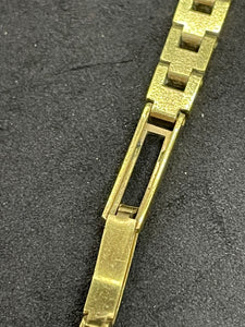 Vintage Osco Women's 17 Jewels Shockproof gold tone  Strap  (SKU-603)