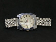 Load image into Gallery viewer, LUGANO SWISS MADE CROSSHAIR HAND WINDING VINTAGE RED-POINTER GENT WATCH + JUBILÉ STRAP(SKU-601)