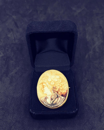 Silver Shell Cameo Woman Brooch 1950s.