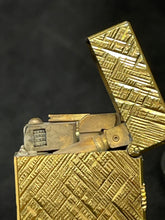 Load image into Gallery viewer, Dunhill Lighter RE24153 Patented- 1973 - Gold plated Excellent working condition.(SKU-568)