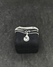 Load image into Gallery viewer, Vintage Sterling Silver 915 Chain with Small Silver Pendant With Crystal..