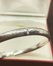 Load image into Gallery viewer, A*D Germany Mid-Century Solid Silver 835 Silver Open Close Bangle Bracelet.