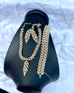 Rare Coro Jewelcraft set Gold-plated - Bracele, Earrings, Necklac Total weight: 120 g (SKU #414)