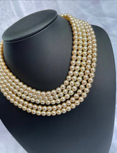 Load image into Gallery viewer, Runway Statement Glass Pearl Bicolour Necklace Size: 45-4 Total weight 150 g