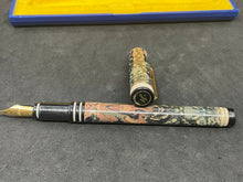 Load image into Gallery viewer, Waterman Two Fountain pens in original box - France -  1970-1979 (SKU-565)