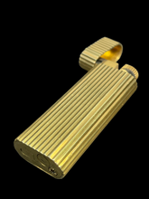 Load image into Gallery viewer, Cartier Paris / plaqué or G 20U / Serial number: 92655 T / Swiss made Gold Plated Lighter. SKU-6