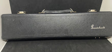 Load image into Gallery viewer, Japanese Estate Aria F200 Flute with Case, No.7905544