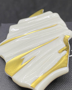 Porcelain Brooch Made by Hutschenreuther (ART) Germany. 1980’s