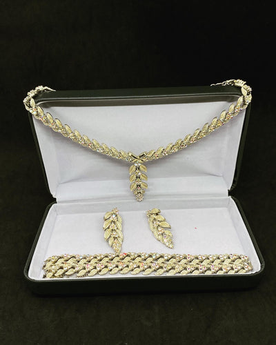 Rare Coro Jewelcraft set Gold-plated - Bracele, Earrings, Necklac Total weight: 120 g (SKU #414)