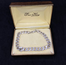 Load image into Gallery viewer, 8&quot; Solid 925 Sterling Silver 06 mm wide Curb Link Chain Bracelet Men&#39;s Sterling Silver