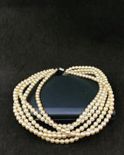 Load image into Gallery viewer, Runway Statement Glass Pearl Bicolour Necklace Size: 45-4 Total weight 150 g