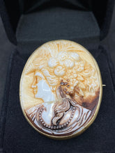 Load image into Gallery viewer, Silver Shell Cameo Woman Brooch 1950s.