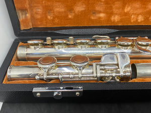 Japanese Estate Aria F200 Flute with Case, No.7905544