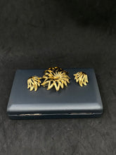 Load image into Gallery viewer, MONET Excellent New condition 18k gold plated - Set Brooch and Earrings. (SKU #418)