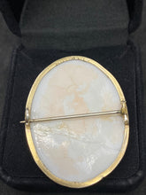 Load image into Gallery viewer, Silver Shell Cameo Woman Brooch 1950s.