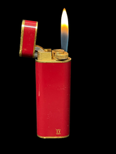 Load image into Gallery viewer, Cartier Paris / plaqué or G 20U / Serial number: 86913 K / Swiss made Gold Plated Lighter. SKU-673