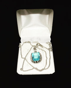 Vintage Sterling Silver 925 Chain Small Sterling Silver 835 Pendant with light blue jade with similar Brooch set